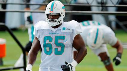 Steelers Sign Former Dolphins Guard Off Chiefs Practice Squad