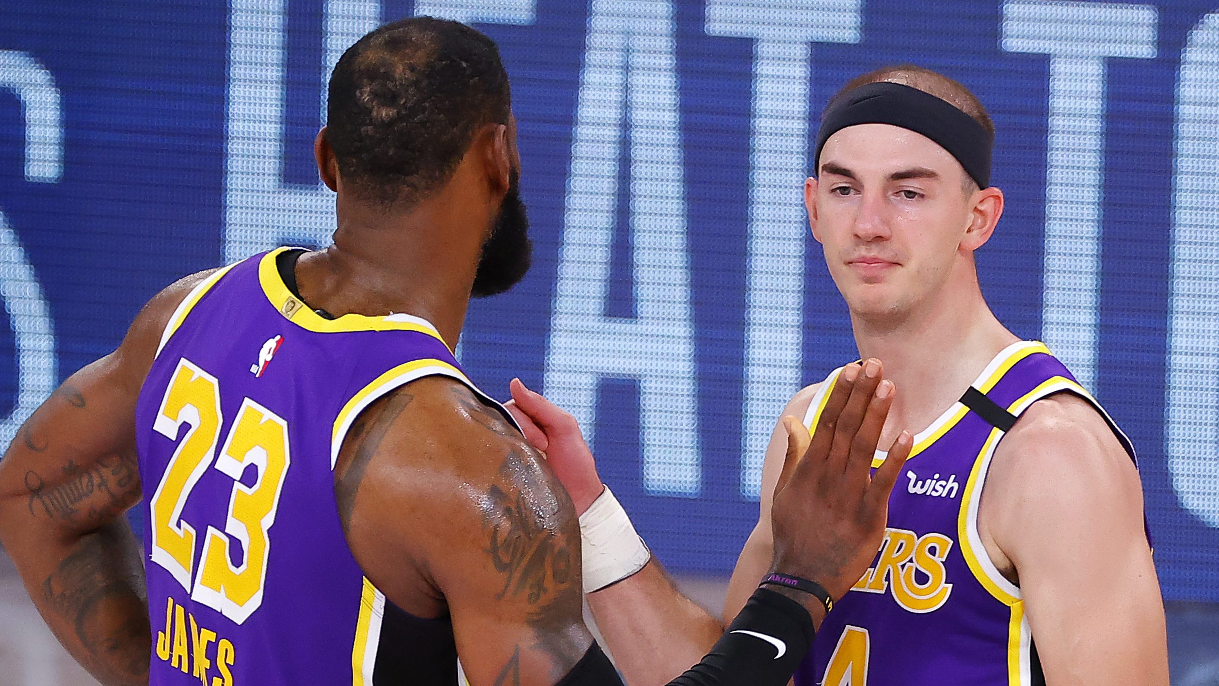 Lakers Guard Alex Caruso Shows Off Drastic New Look