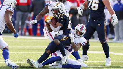 Three Bills Lead Their Respective Positions in Pro Bowl Votes