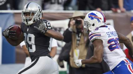 Eagles Sign ‘Laser Eye’ Ex-Bills CB, Activate Pro Bowl TE