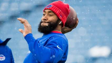 Giants Host QB With Ties to Organization as Daniel Jones’ Injury Lingers: Report