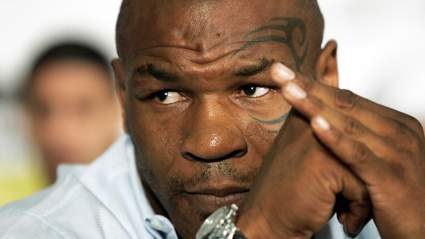 Mike Tyson Dares Conor McGregor: ‘Sign the Dotted Line’