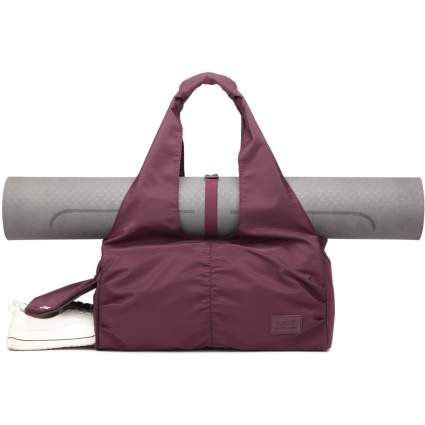 maroon yoga duffle bag with grey yoga mat