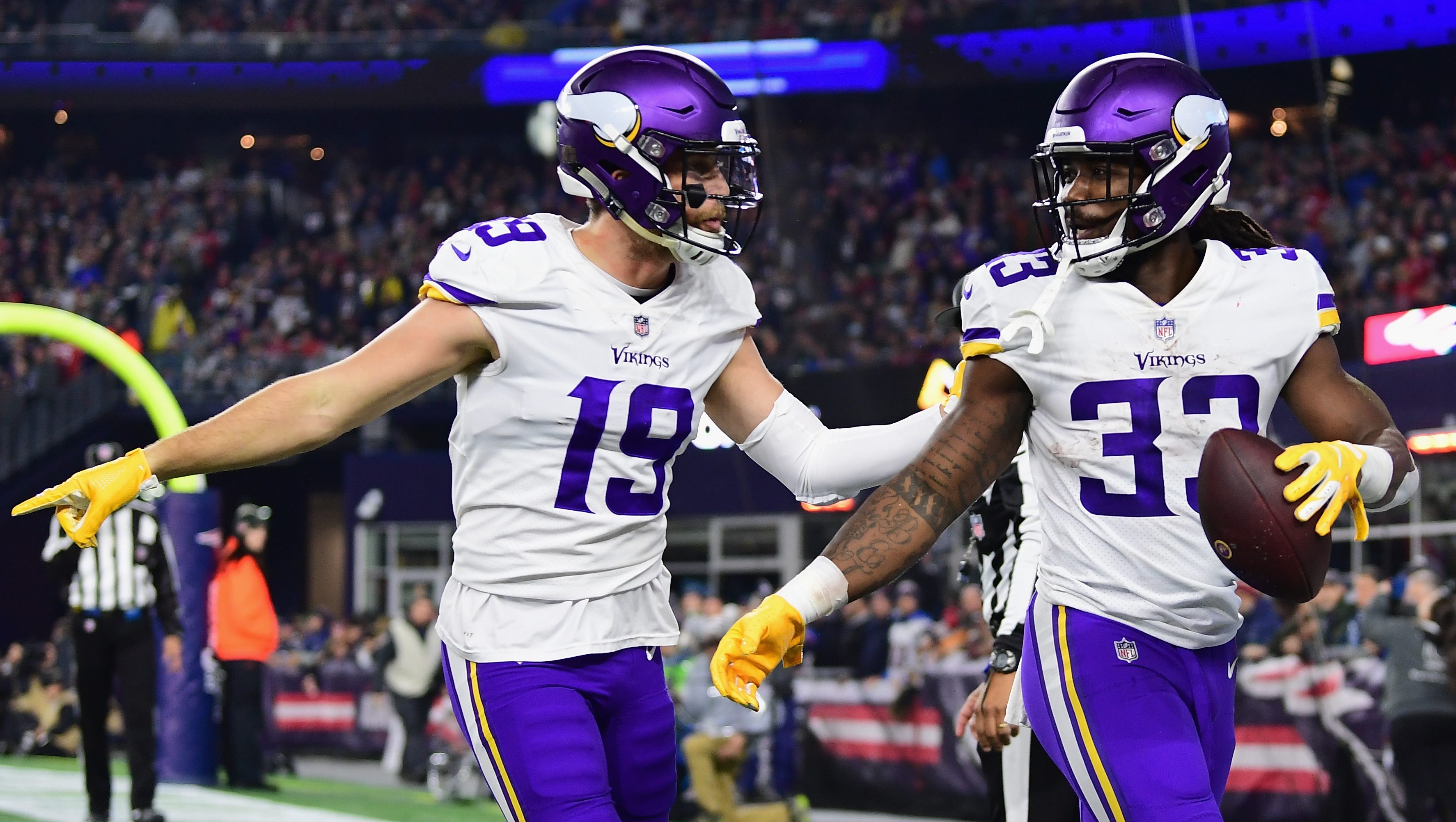 Former Vikings teammates show love to Adam Thielen in reunion