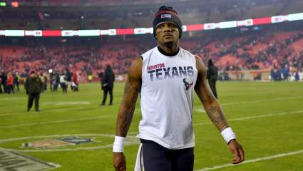 Eagles, Texans ‘Trying to Find Direction’ at QB Position: Report