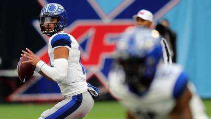 Chiefs Sign 2 Quarterbacks, Including Ex-Seahawks Tryout: Report