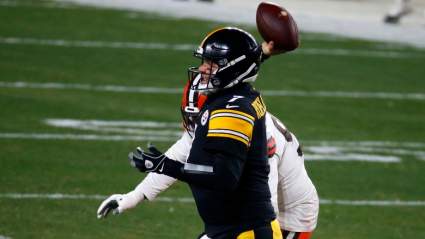 First Half of Steelers-Browns Reminiscent of Dan Marino’s Last Game