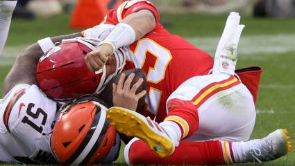 Patrick Mahomes Visibly Shaken, Ruled out After Concussion vs. Browns [LOOK]