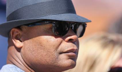 Bears Legend Enters the Mix for Defensive Coordinator