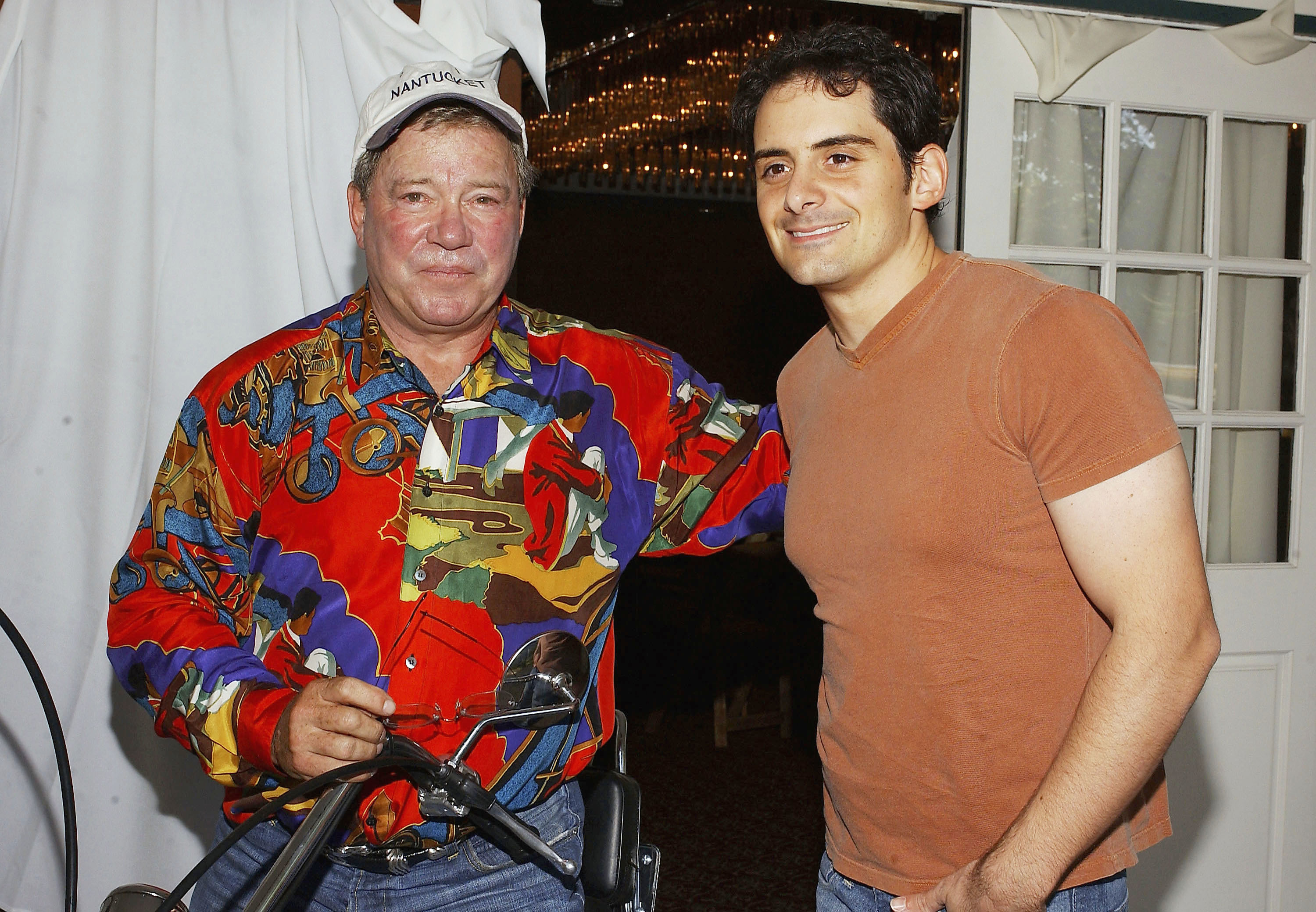are brad paisley and william shatner friends
