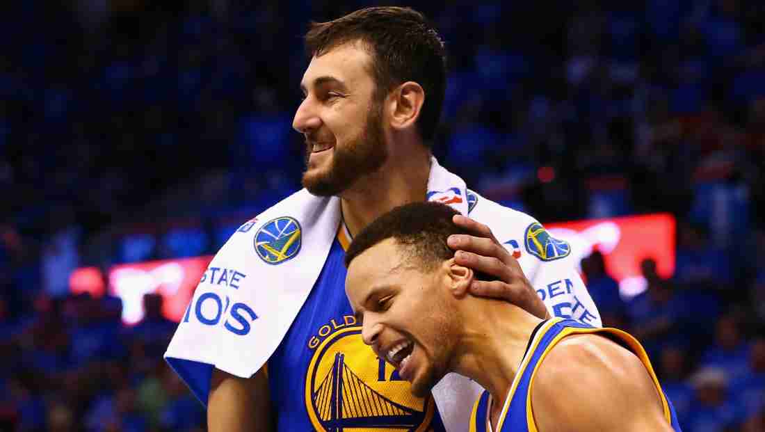 Ex- Warrior Says Steph Curry Checks Mentions at Halftime To Perform Better