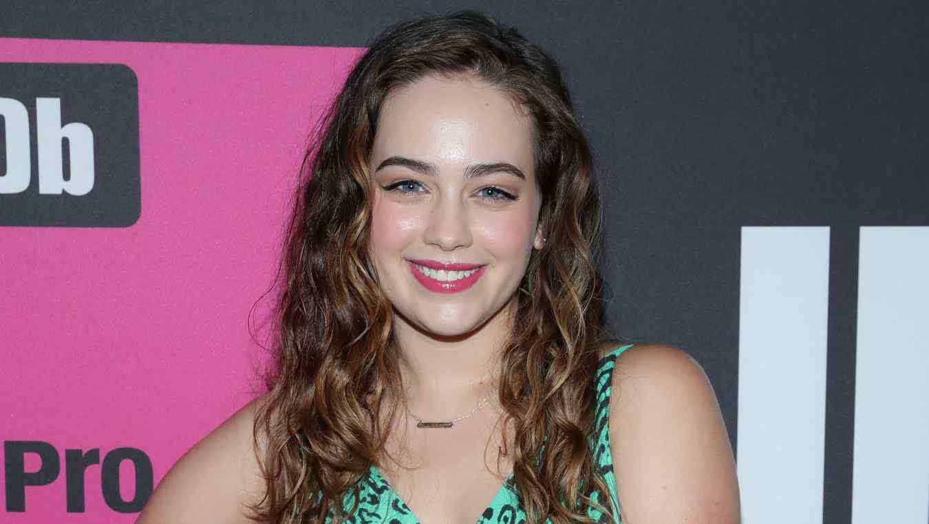 Did Mary Mouser Practice Karate Before Playing Sam