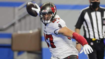 Gronk Shares Hilarious Tom Brady Story