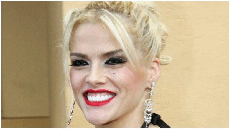 Anna Nicole Smith S Death Anniversary How Did She Die 14 Years Ago Heavy Com