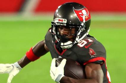 Buccaneers Get Promising Update on Antonio Brown for the Super Bowl