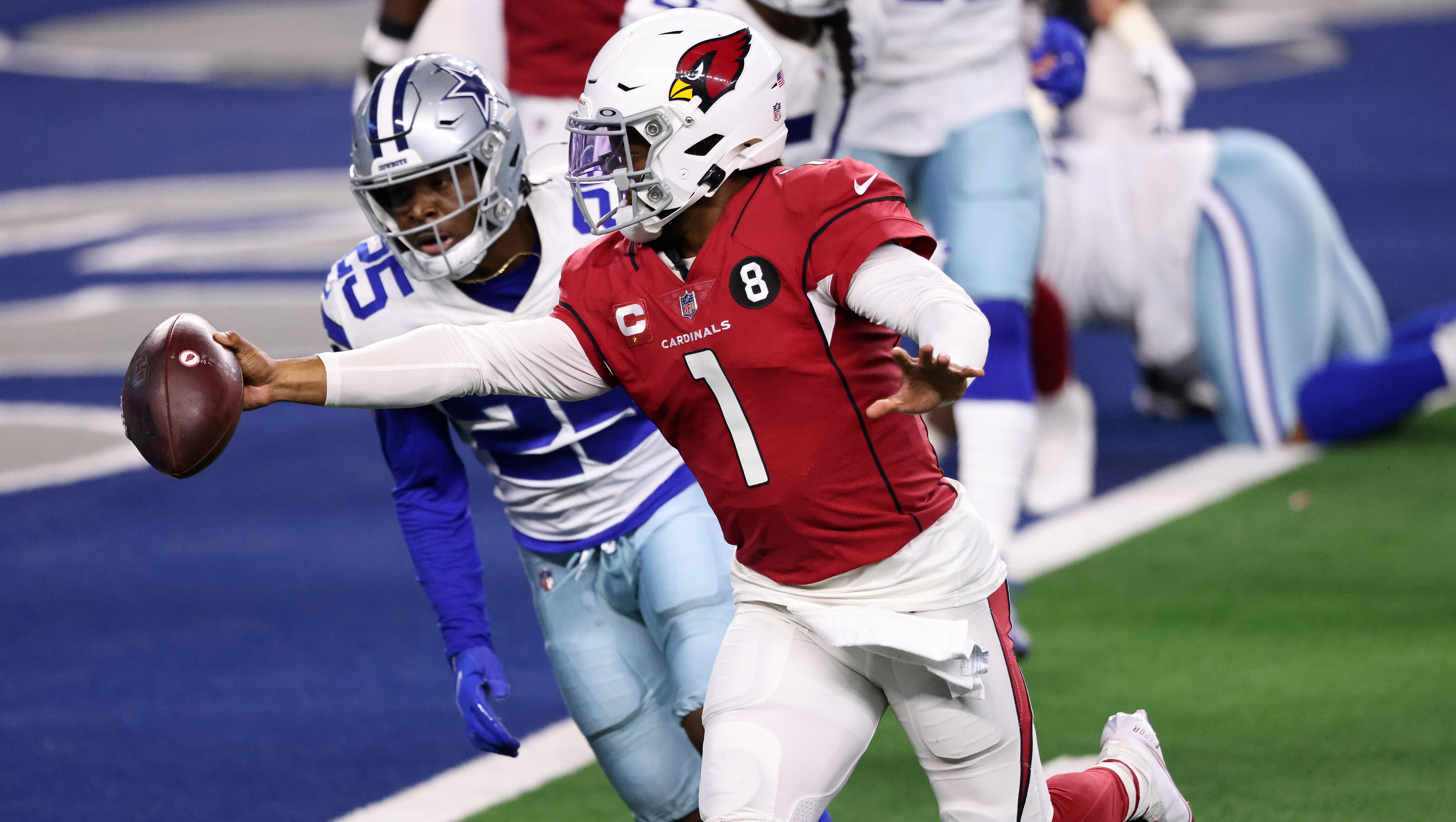 Kyler Murray of the Arizona Cardinals passes against the Las Vegas News  Photo - Getty Images