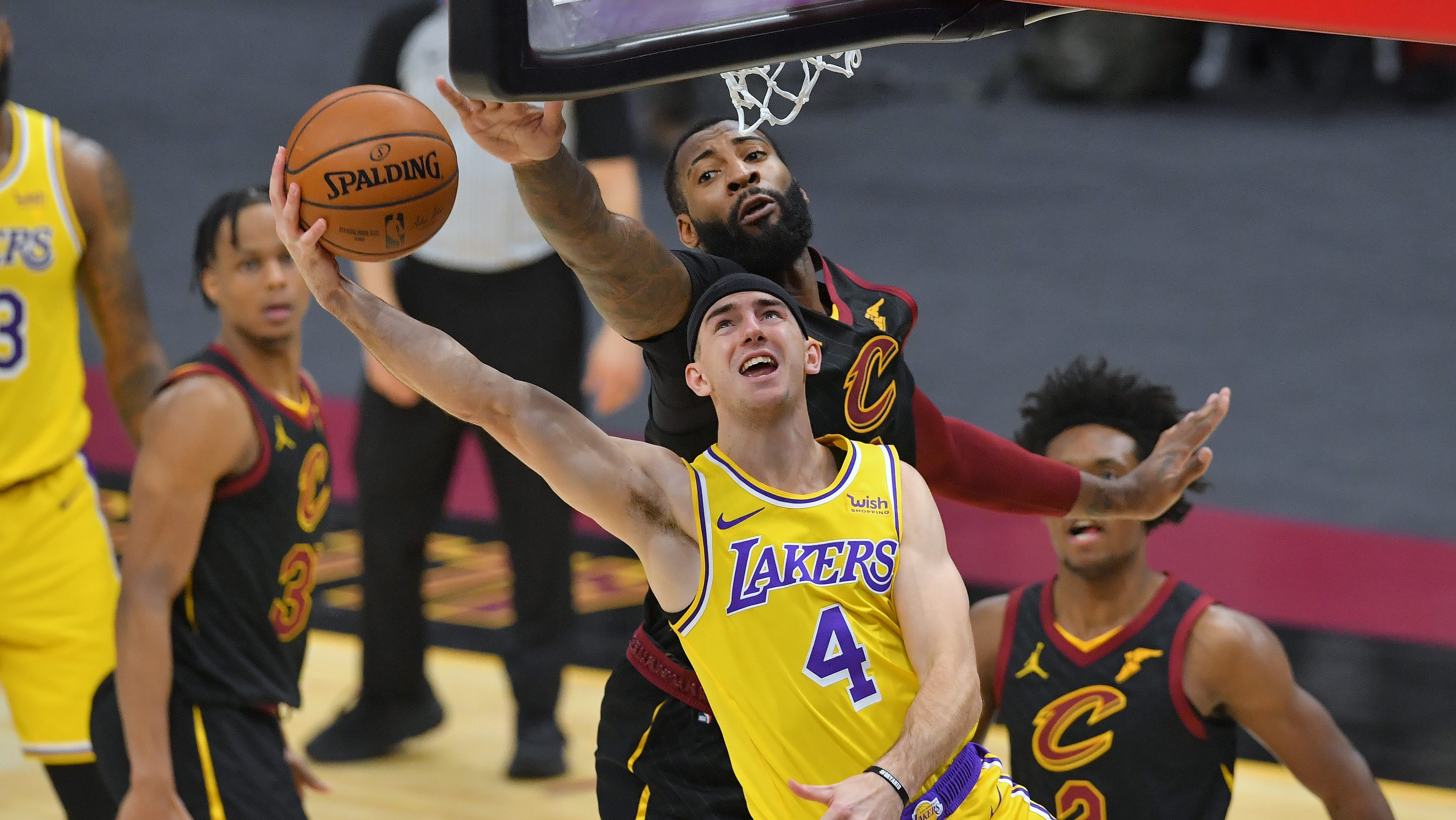 Popular Bench Guard Alex Caruso Lakers Fans Are Insane