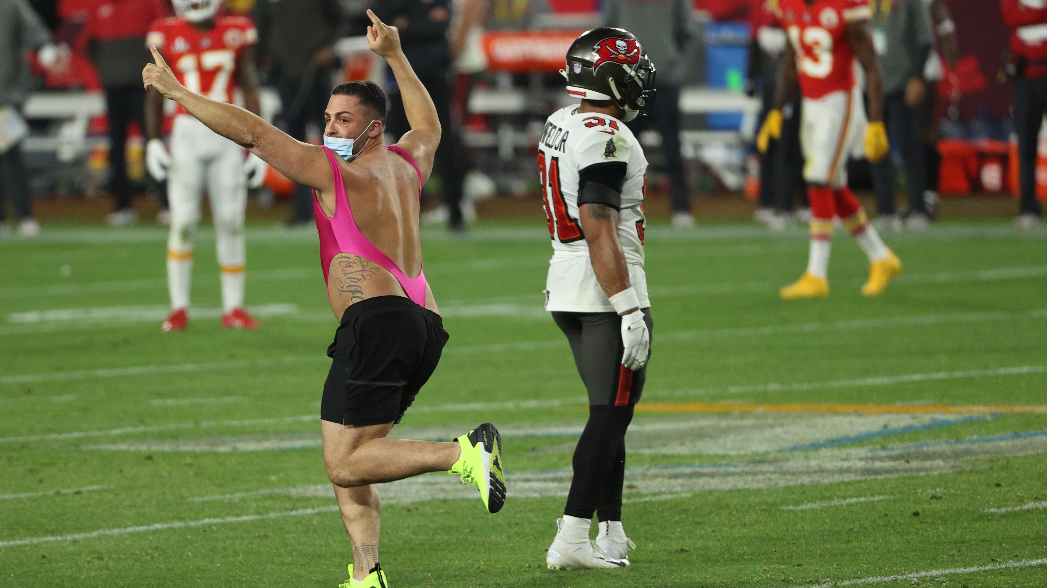 WATCH Super Bowl LV Streaker in Pink Thong Runs the Field