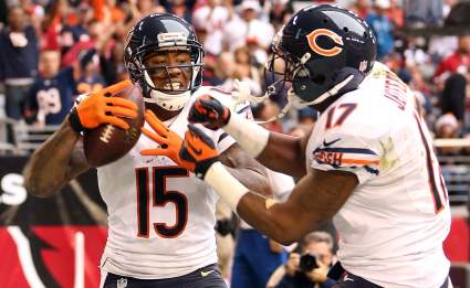 Ex-Bears WR Challenges Former Heavyweight Champ to Fight