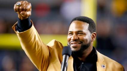 Jerome Bettis, Terry Bradshaw Star in Frito-Lay Super Bowl Commercial [WATCH]
