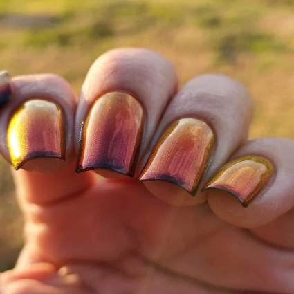 Metallic gold and copper nail polish