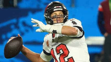 Bucs Give Key Update on Tom Brady’s Knee