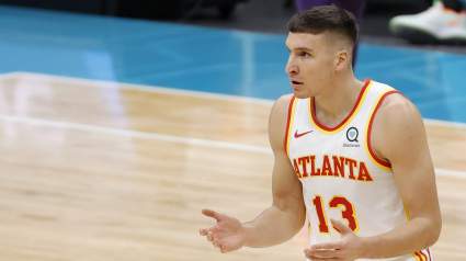 Warriors in Talks to Deal a Starter to Hawks: Report