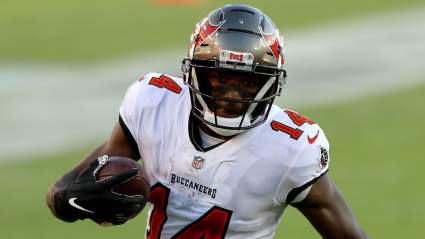 Bucs Insider Offers Key Update on Chris Godwin’s Future