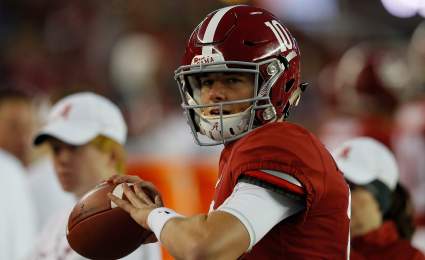 Hype Grows as Bears Have Strong Presence at Big-Armed QB’s Pro Day: Report