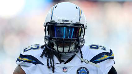Raiders Sign Controversial DL Who Hasn’t Played in 2 Years