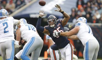 Ex-Bears DE Signs 3-Year Deal With Jaguars: Report