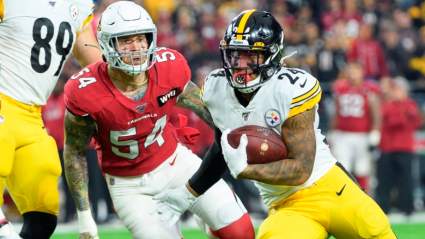 Steelers Sign Free Agent Linebacker