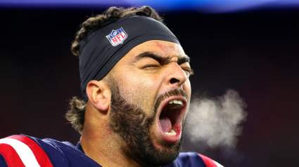 Twitter Reacts to Patriots Bringing Back Two 2-Time Super Bowl Champions