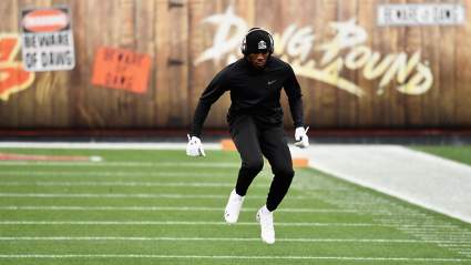 People ‘Around the Leage’ Believe They Know Where Top Raiders FA Will Sign