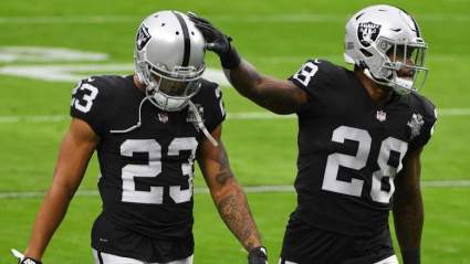 Giants Sign Ex-Raiders RB, Likely Ending the Wayne Gallman Era: Report