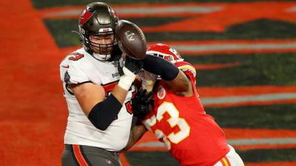 Steelers Adding Versatile O-Lineman, Almost Super Bowl Hero: Report