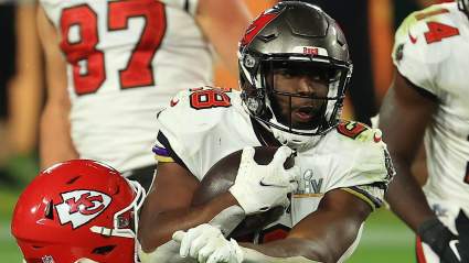 Buccaneers Could Lose Leonard Fournette to ‘Strong Offer’: Report