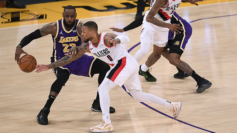 Lakers' LeBron James Has Strong Words For Damian Lillard