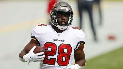 Bucs Insider Gives Revealing Update on Leonard Fournette: Report