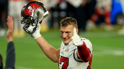 Rob Gronkowski Hilariously Reacts to New Deal With Bucs