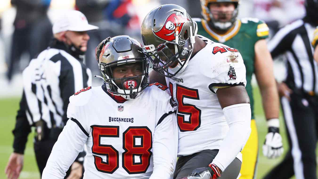 Shaquil Barrett Sends Strong Message to Bucs Free Agents