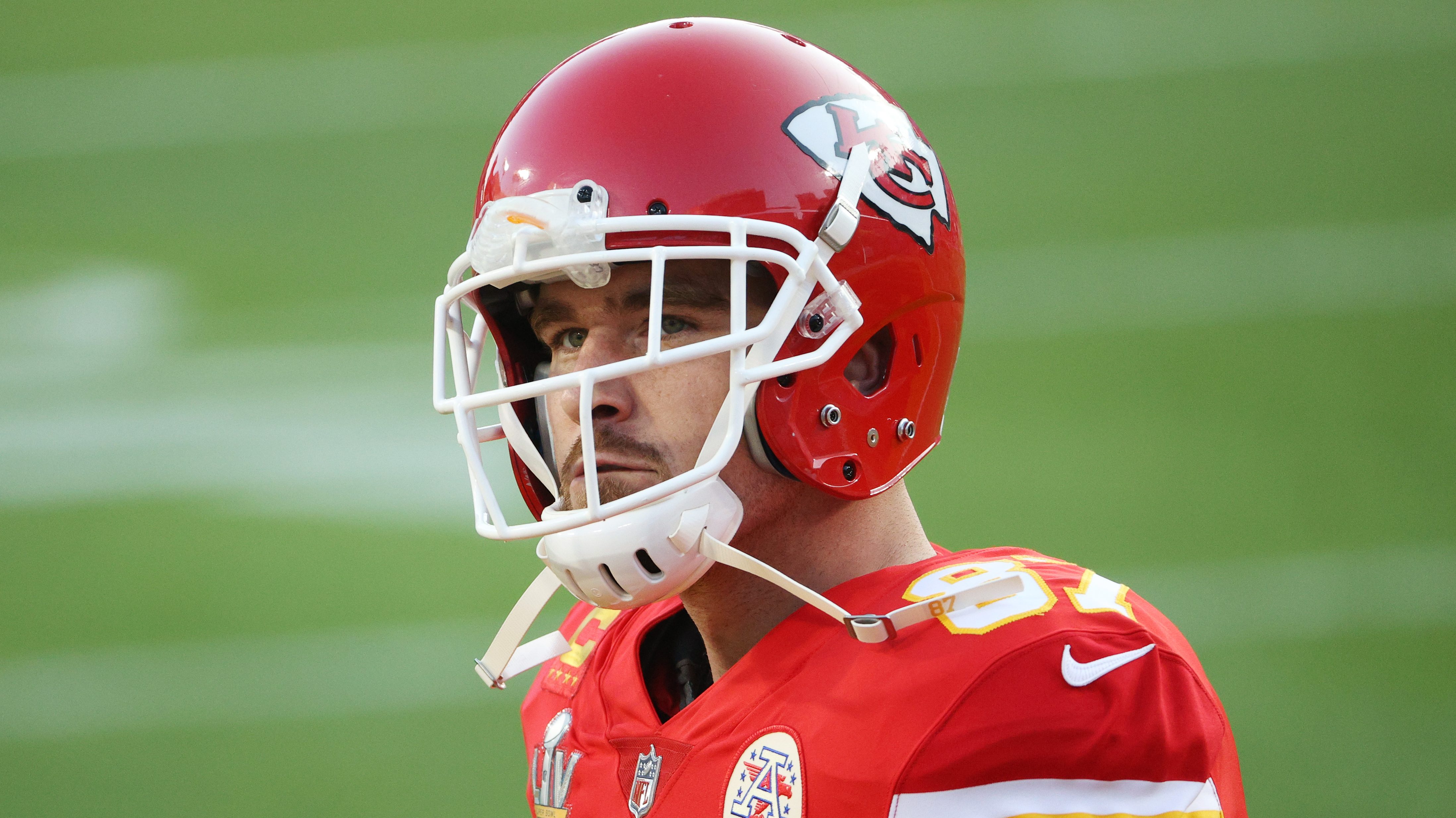 Travis Kelce has 10 catches, 133 yards in Chiefs' Super Bowl LV loss