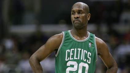 Hall of Famer Payton Wants a Piece of Celtics’ Smart