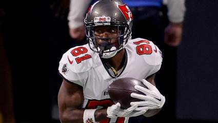 Bucs All-Pro Sends Message to Antonio Brown