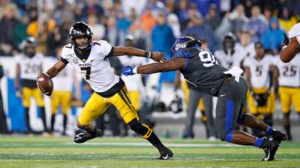 Steelers Sign Former Kentucky Defensive End T.J. Carter