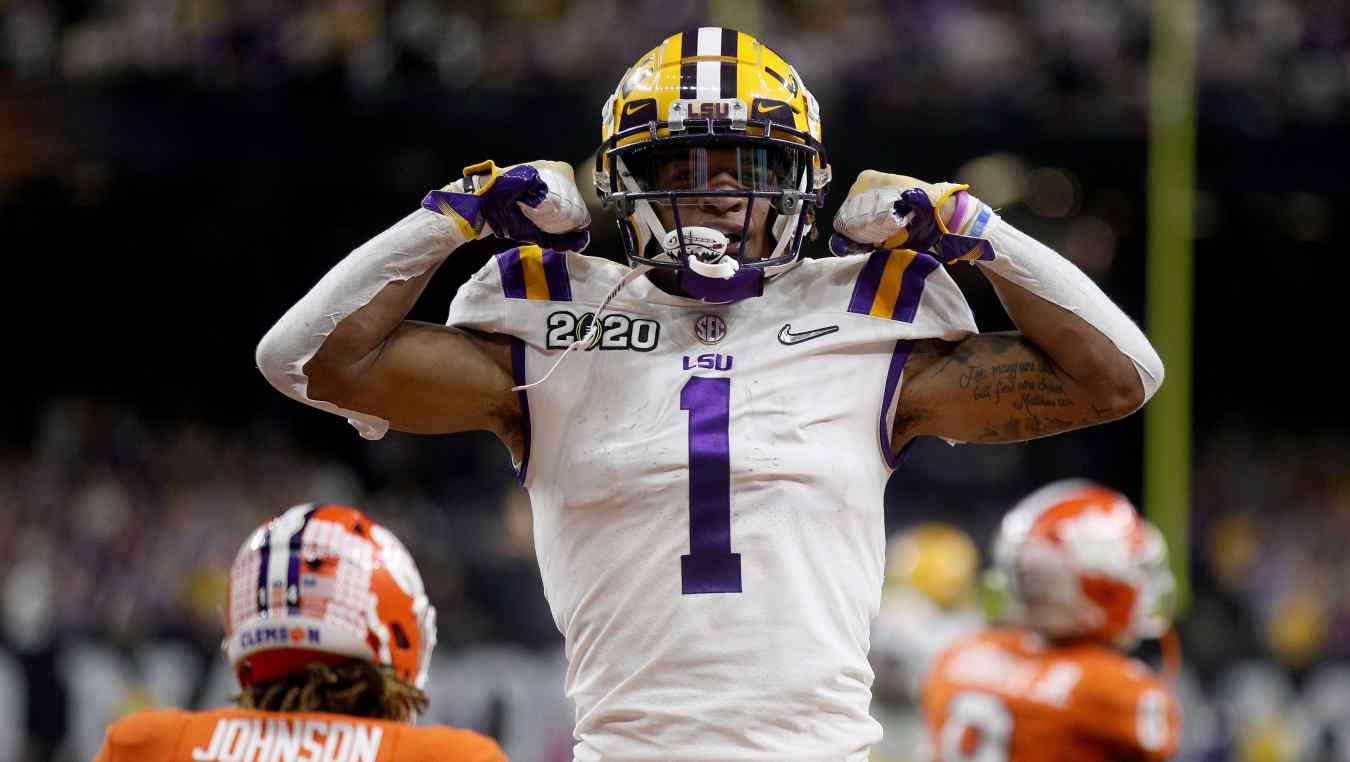 Speedy LSU WR ‘Dazzles’ in Front of Falcons GM at Pro Day | Heavy.com