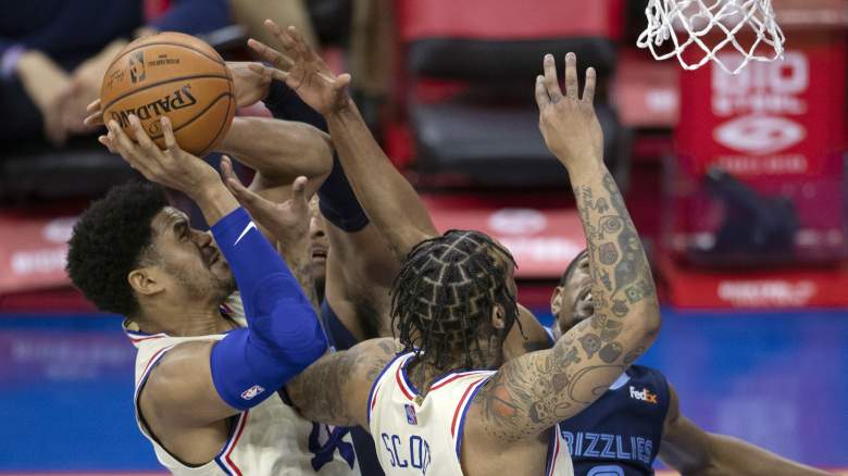 This photo sums up the Sixers' day against the Grizzlies on Sunday.
