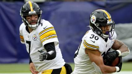 Steelers Running Back James Conner Visiting Cardinals: Report
