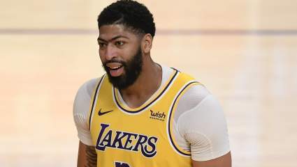 Lakers’ Anthony Davis Gives Grim Insight on Injury