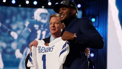 Ezekiel Elliott Goes Viral for Reaction to Cowboys’ Draft Pick